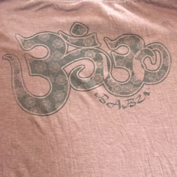 3/$20 Babu Ocean of Life Graphic T - Picture 6 of 8